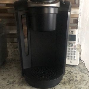 Keurig® K-Select® Coffee Maker/ 30 K cup holder